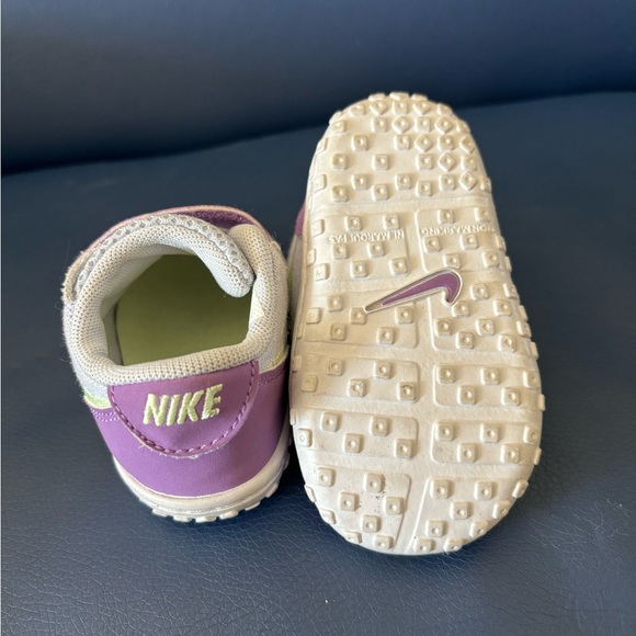 Nike baby shoes - Picture 3 of 3